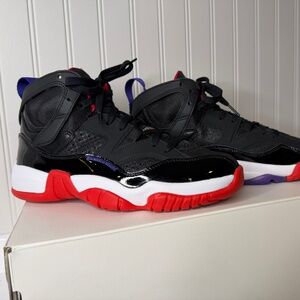 JORDANS BLK/RED MENS 8 NEW